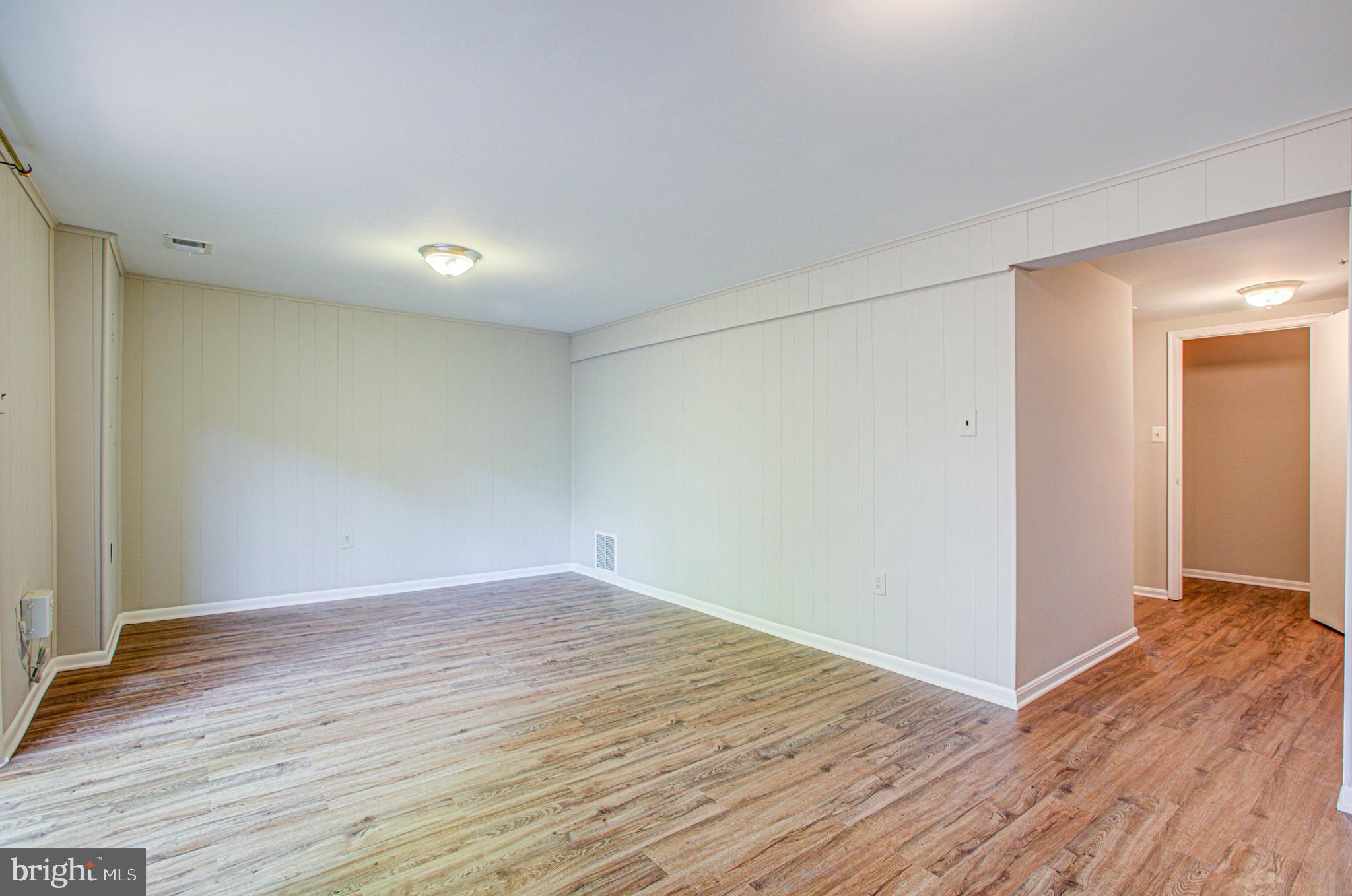 10103 WOOD GREEN WAY