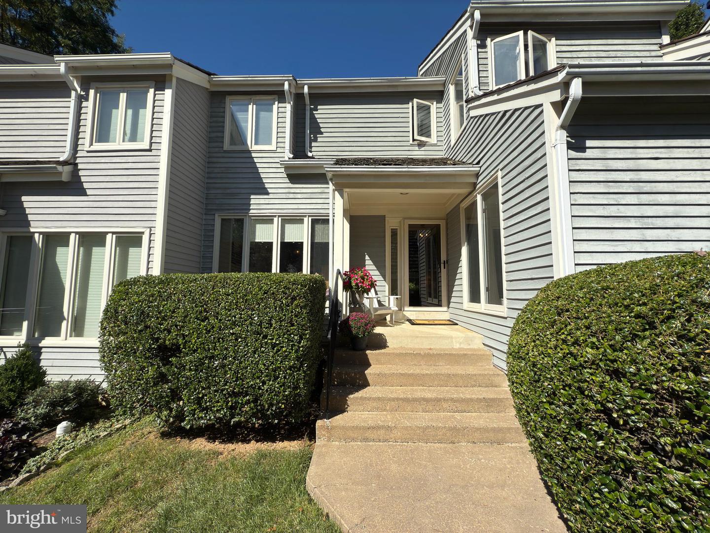 1319 WEDGEWOOD MANOR WAY
