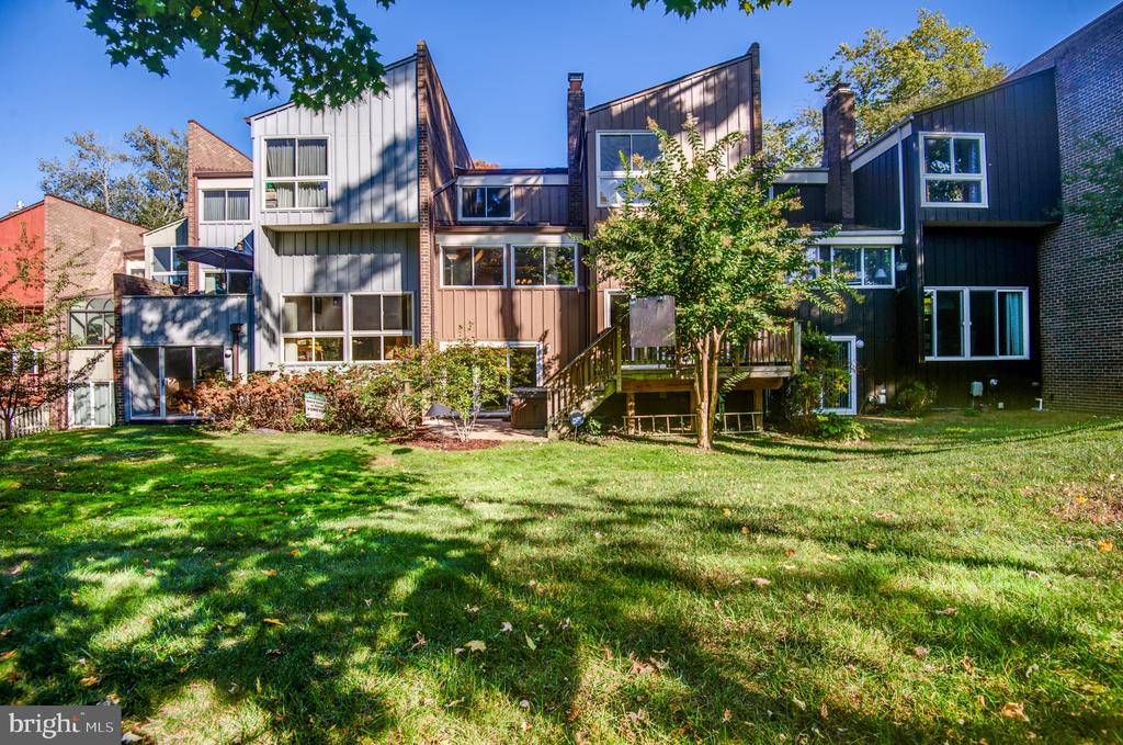 11474 LINKS DRIVE