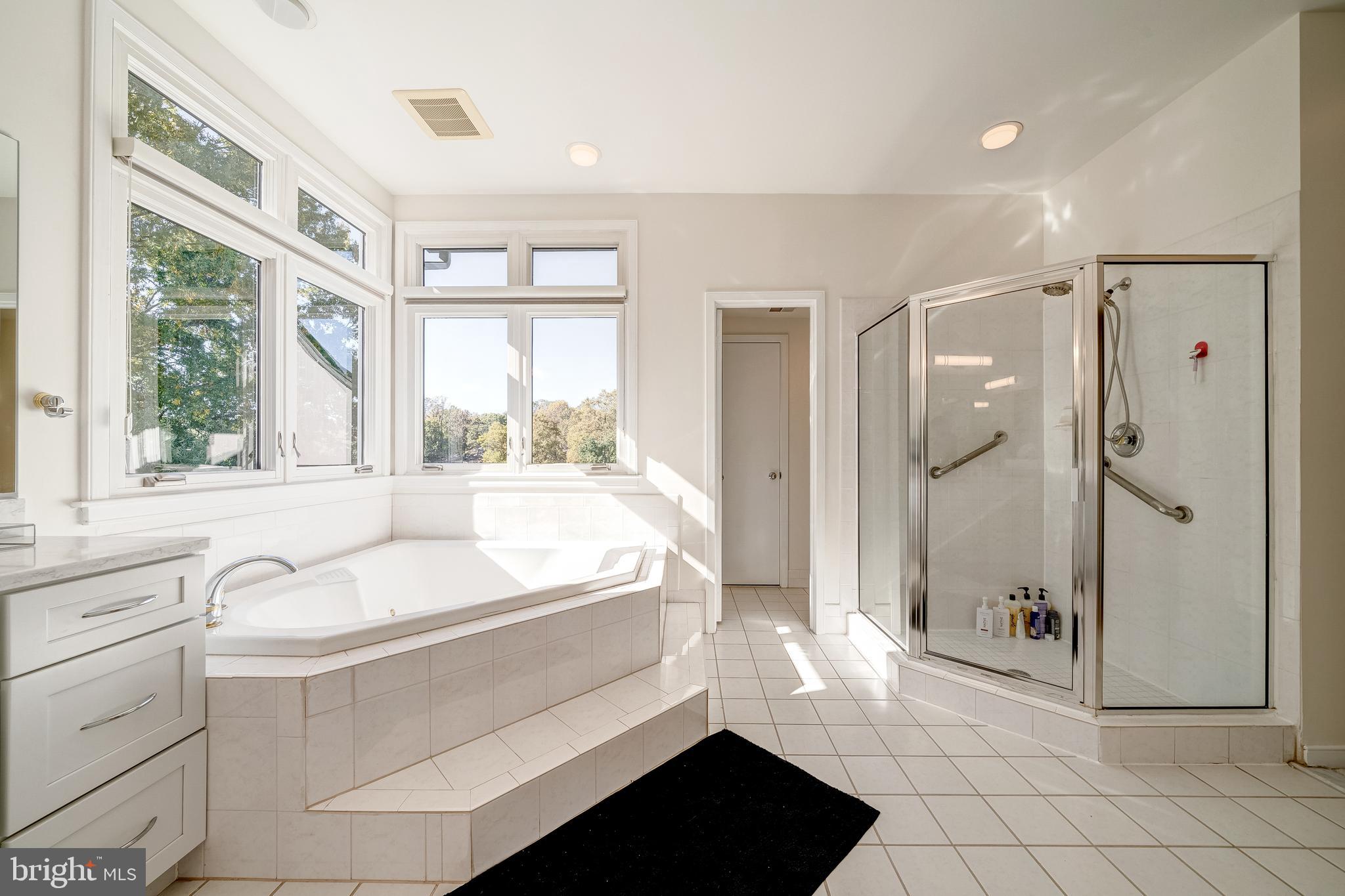 1472 WATERFRONT ROAD