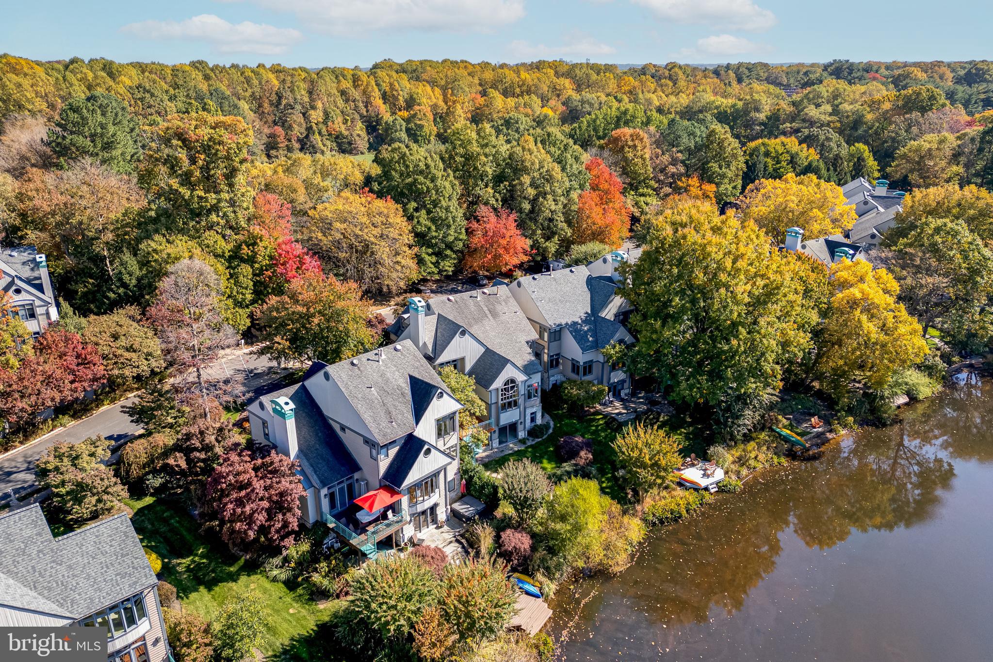 1472 WATERFRONT ROAD