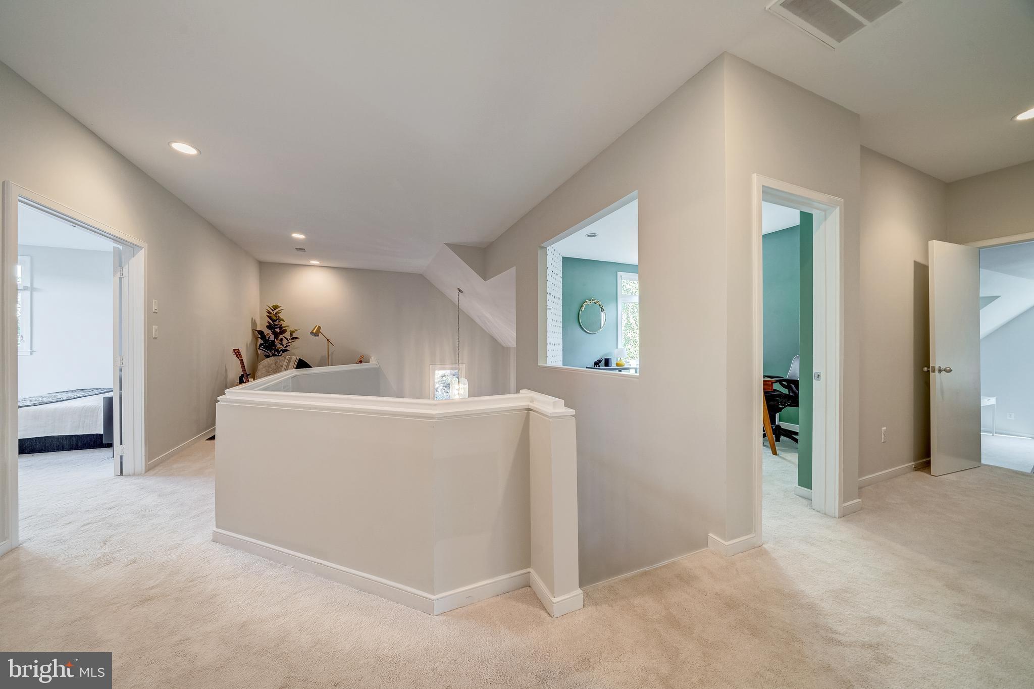 1472 WATERFRONT ROAD