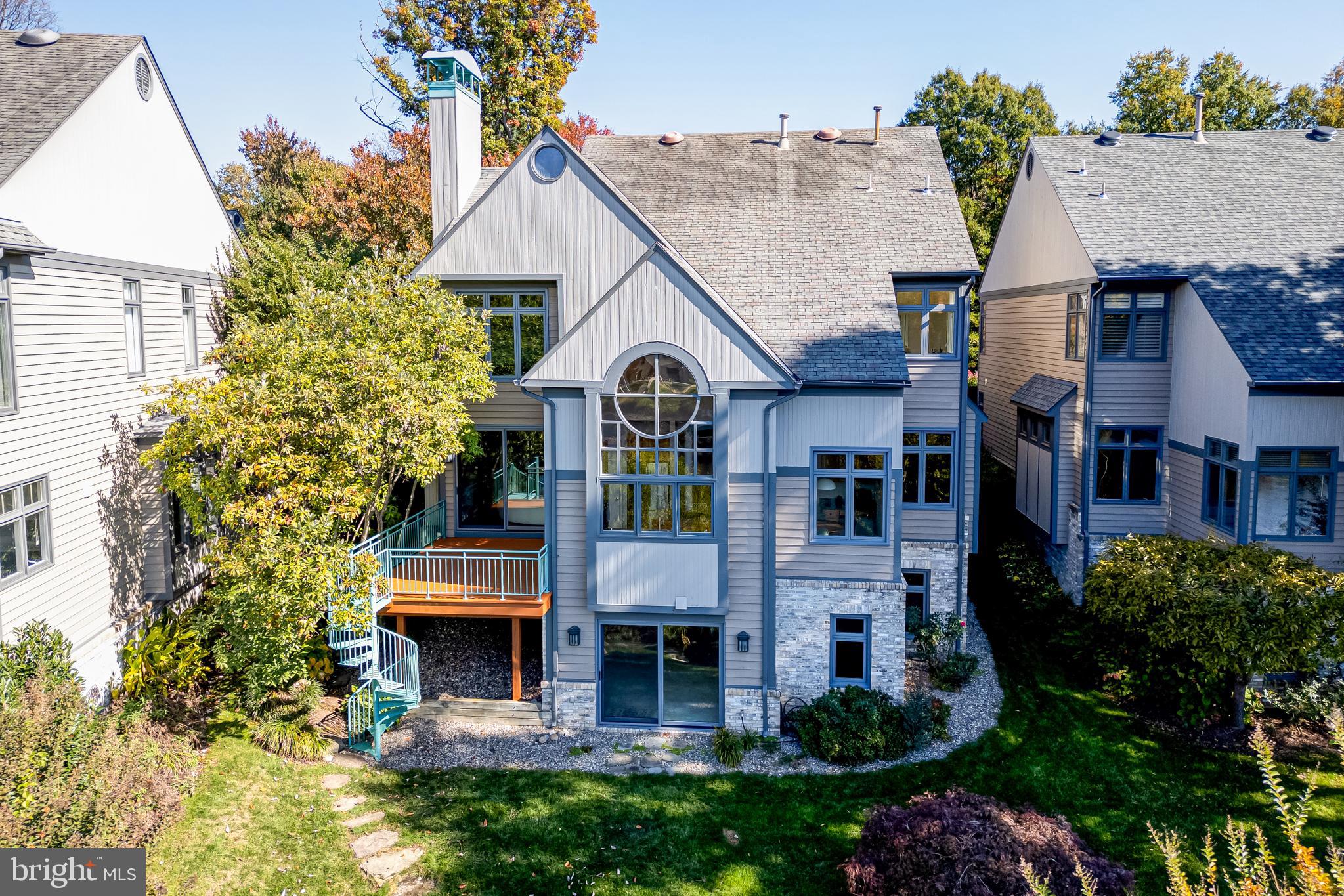 1472 WATERFRONT ROAD