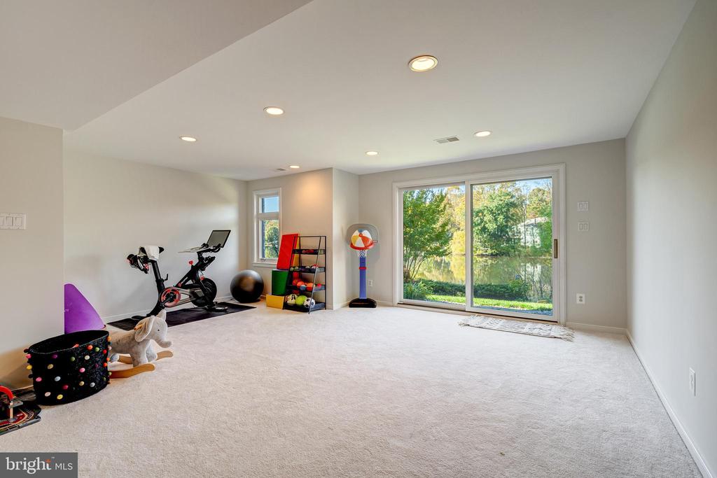 1472 WATERFRONT ROAD