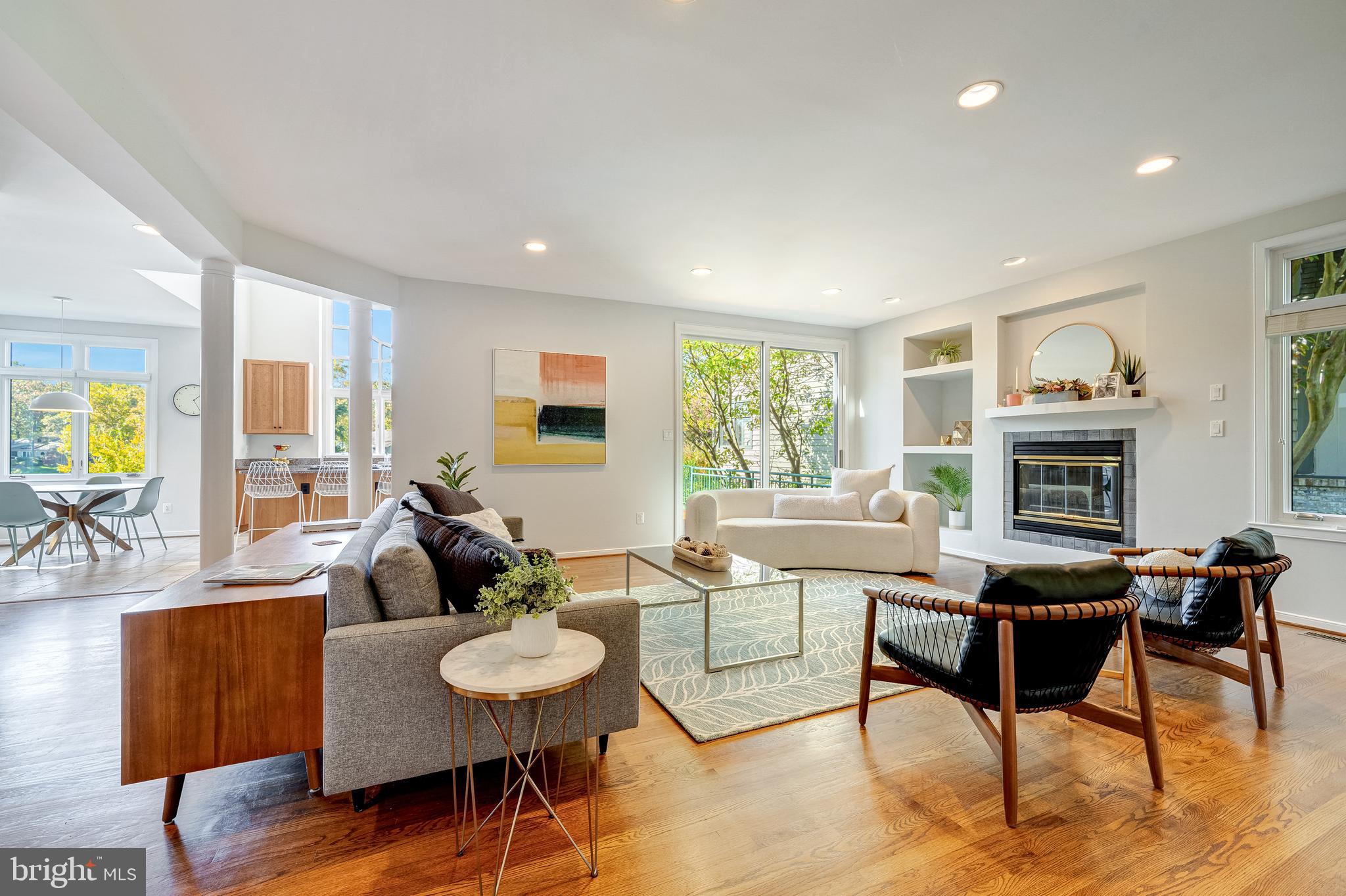 1472 WATERFRONT ROAD