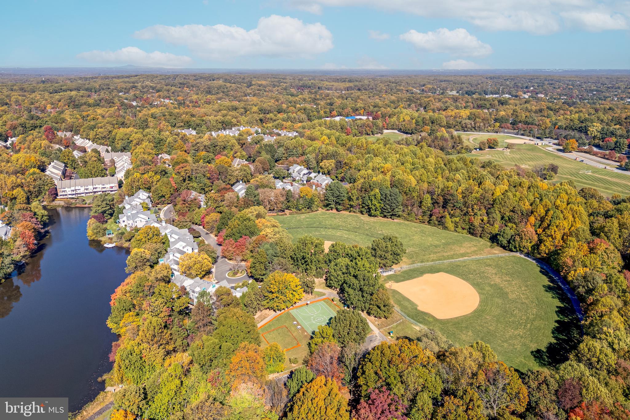 1472 WATERFRONT ROAD