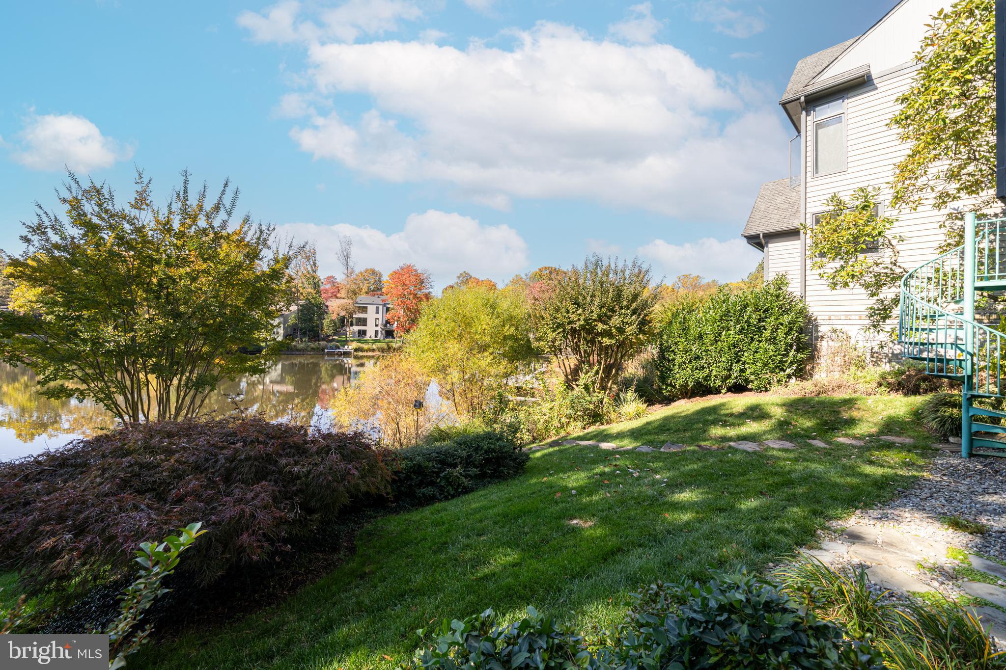 1472 WATERFRONT ROAD