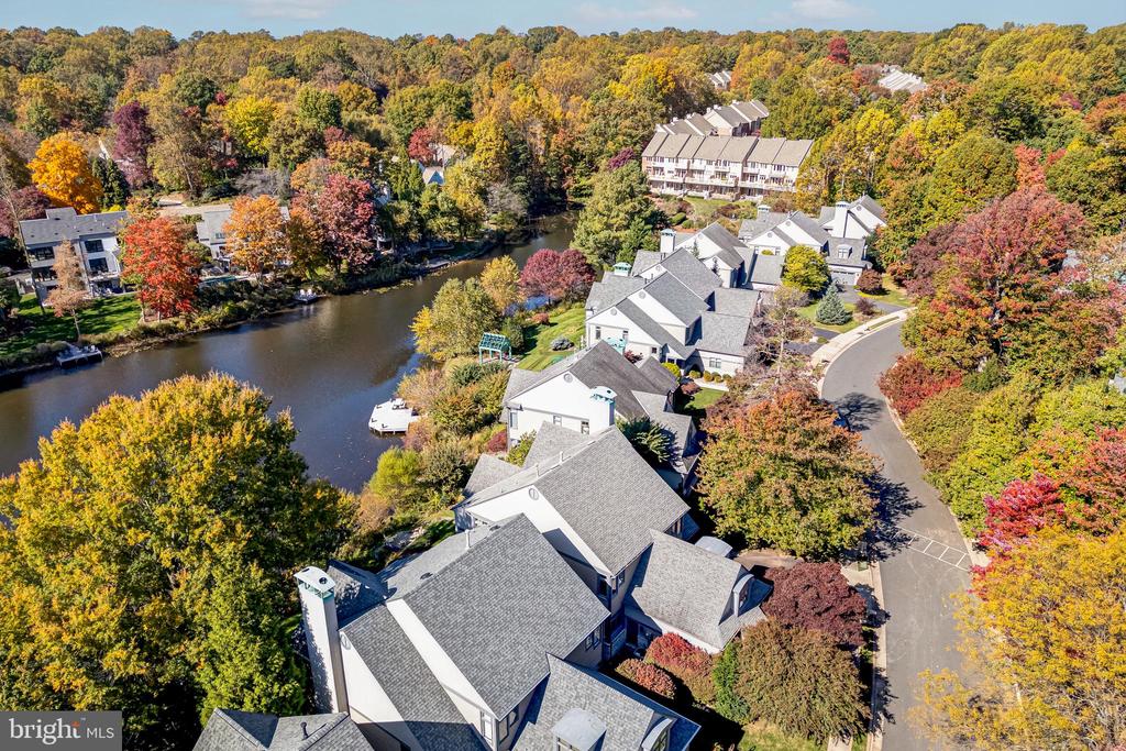 1472 WATERFRONT ROAD