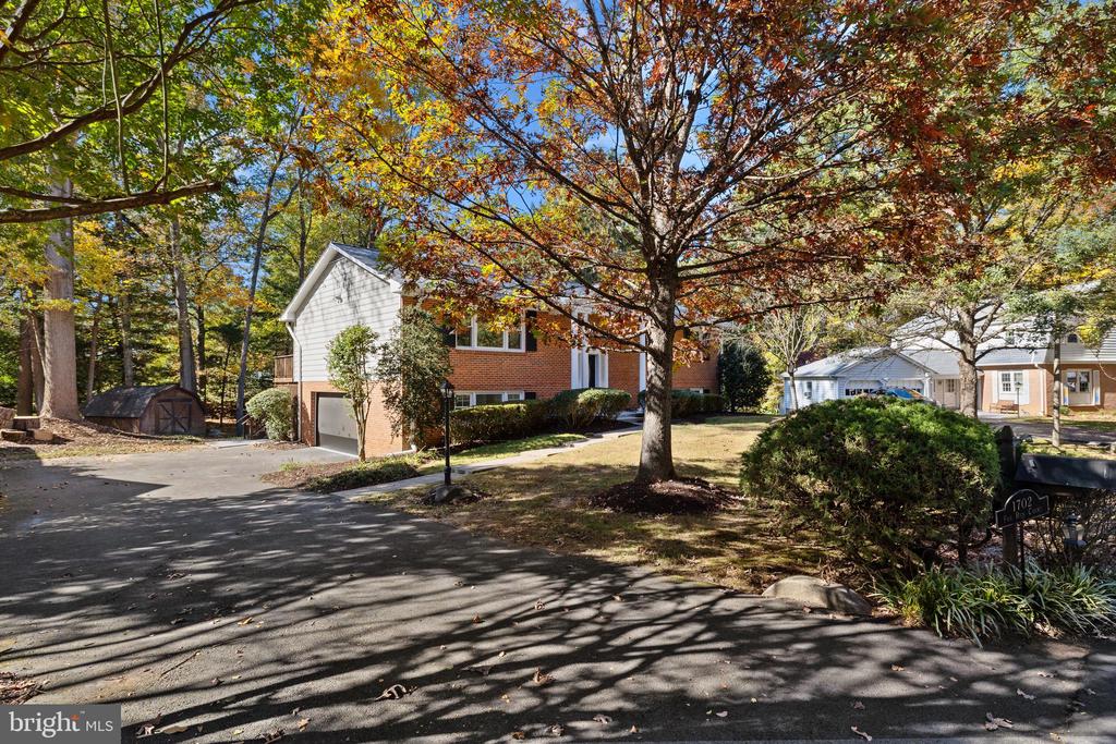 1702 Fox Run Ct