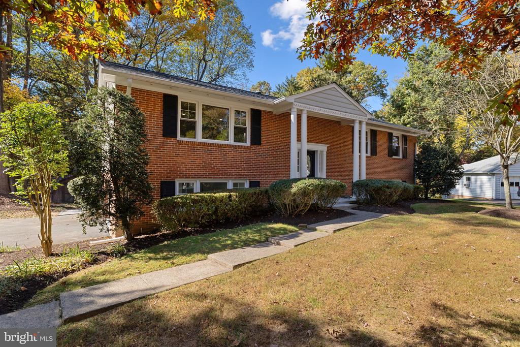 1702 Fox Run Ct