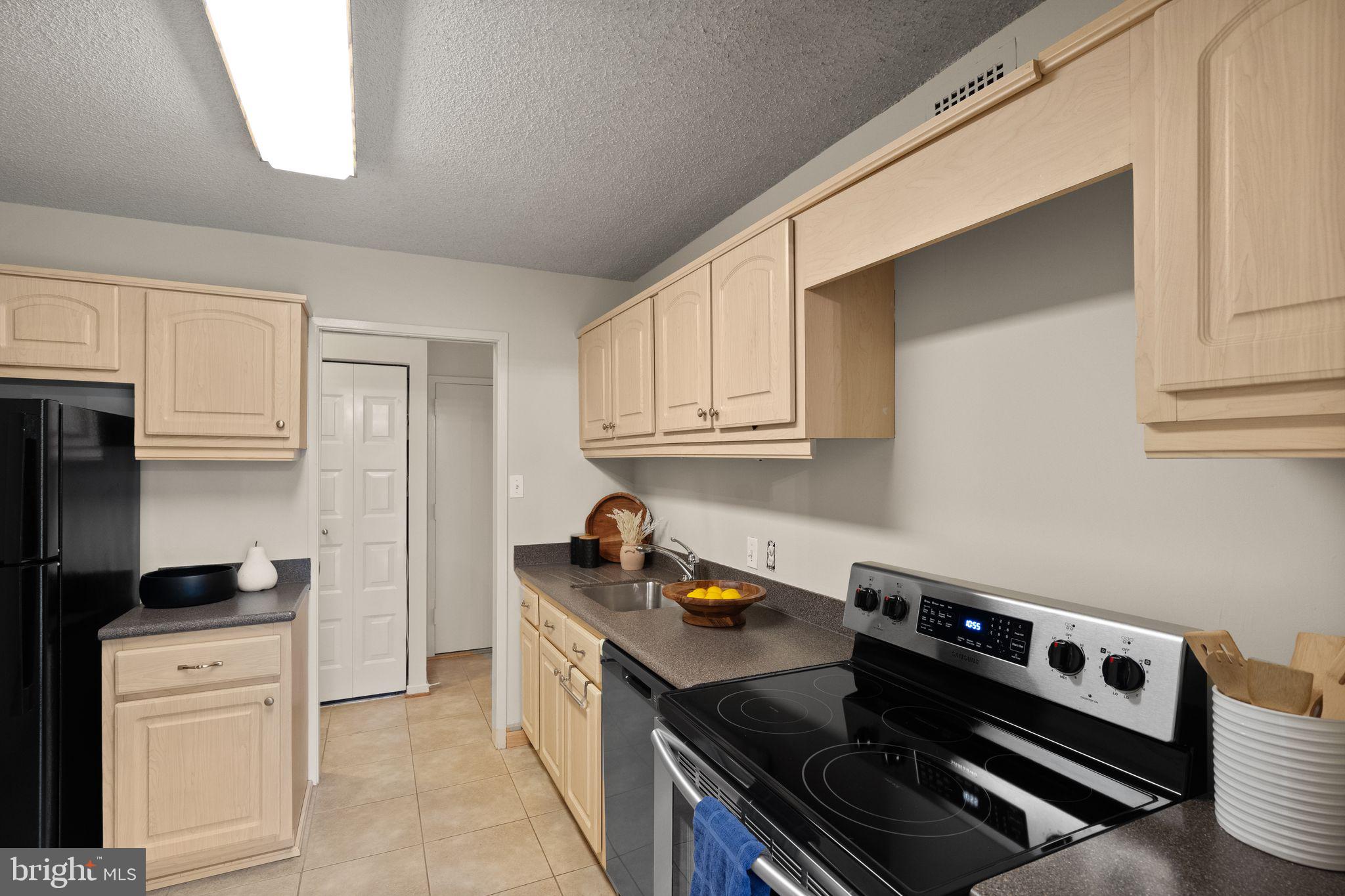 2300 PIMMIT DRIVE 116