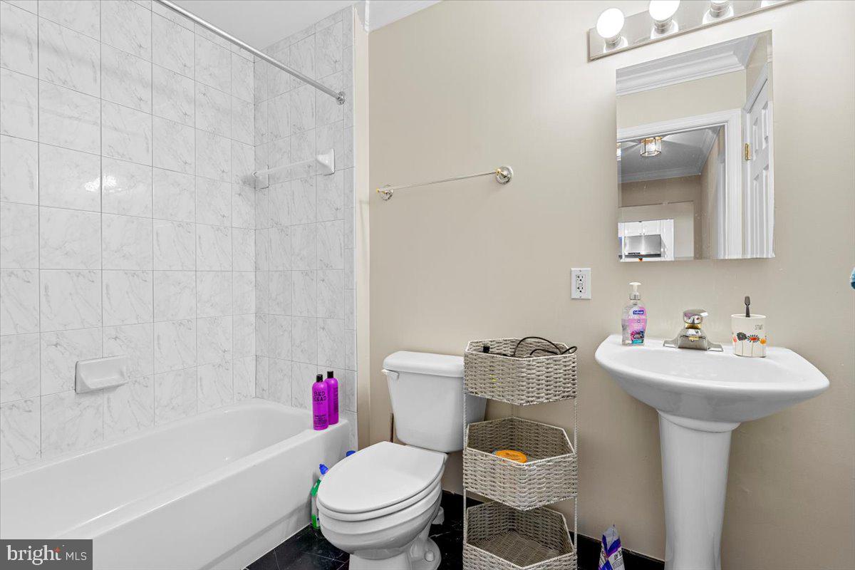 11776 STRATFORD HOUSE PLACE 1401