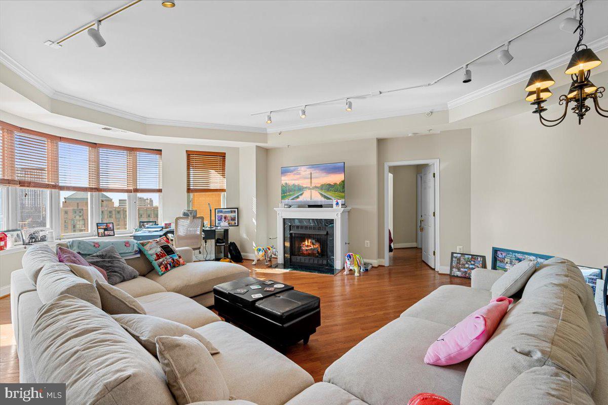 11776 STRATFORD HOUSE PLACE 1401
