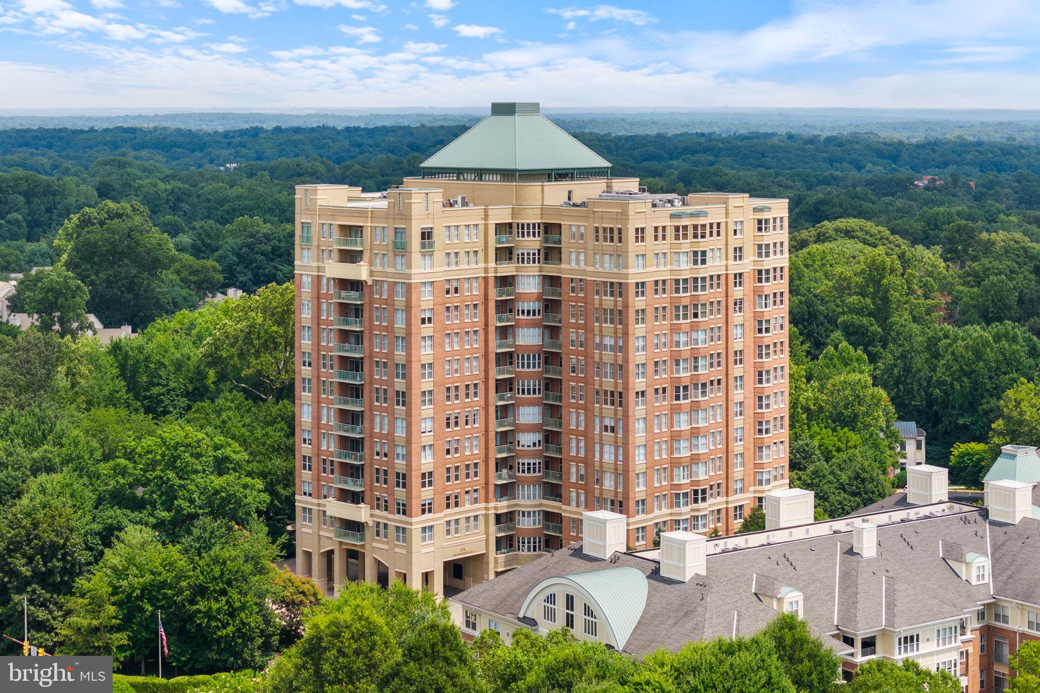 11776 STRATFORD HOUSE PLACE 1401