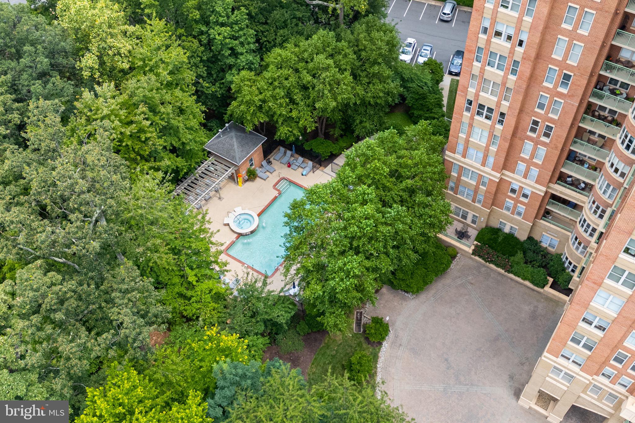 11776 STRATFORD HOUSE PLACE 1401