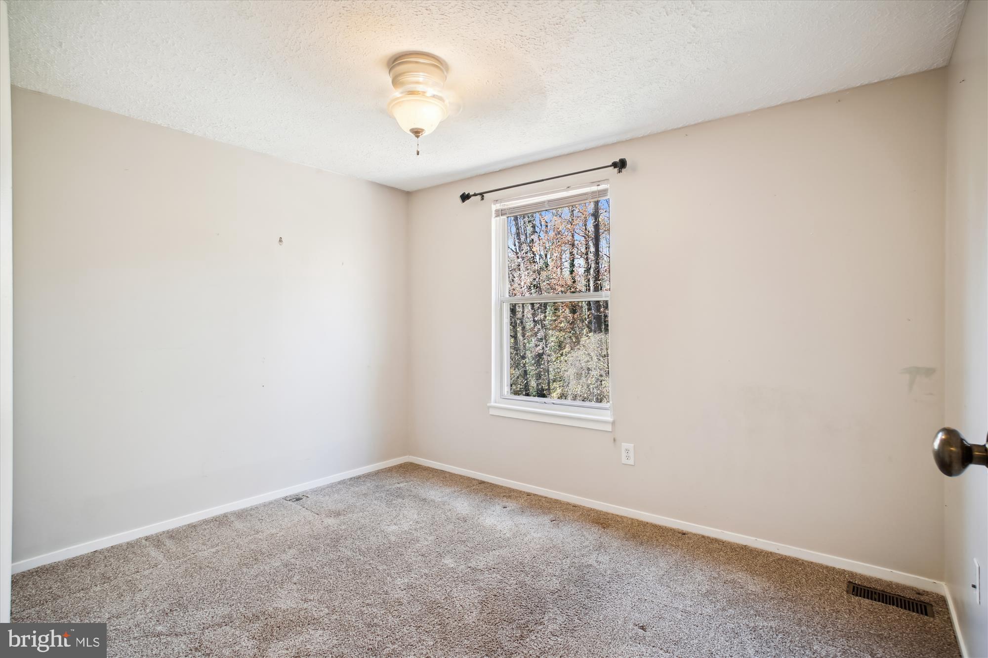 6504 ALEXIS LANE