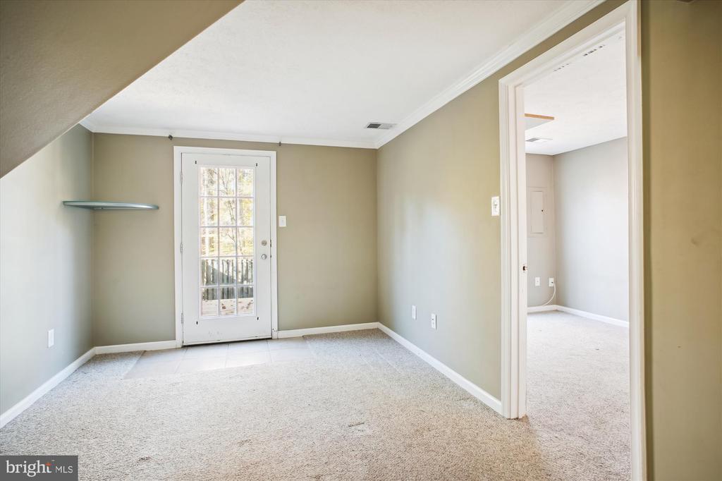 6504 ALEXIS LANE