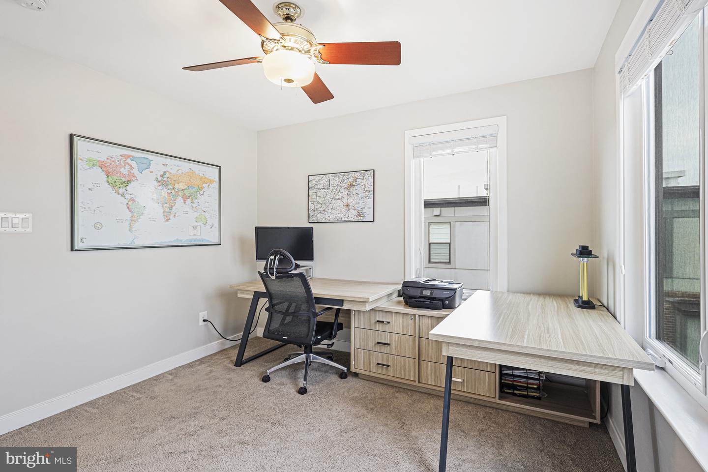 8341 Looking Glass Way