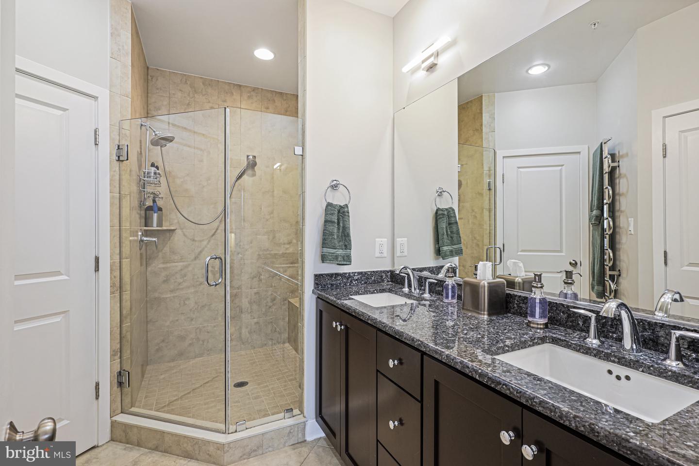 8341 Looking Glass Way