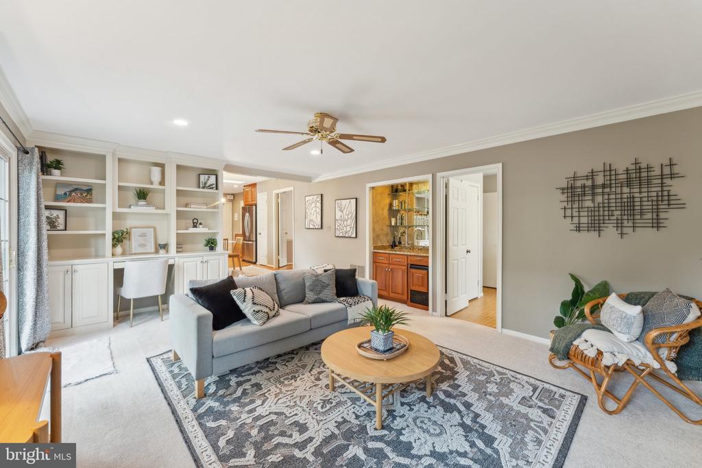 6513 Park View Ct