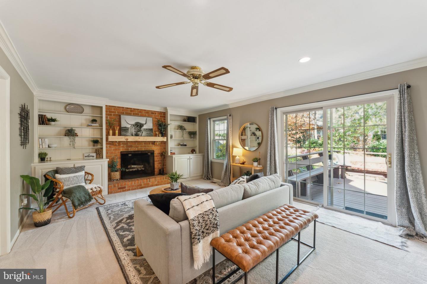 6513 Park View Ct