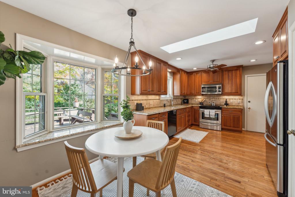 6513 Park View Ct