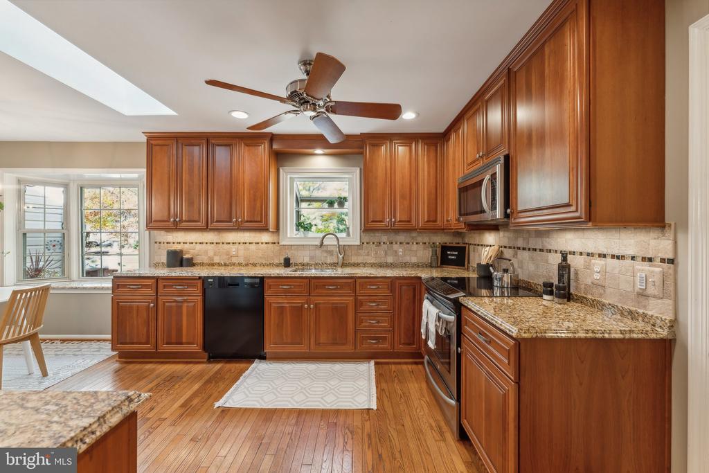 6513 Park View Ct