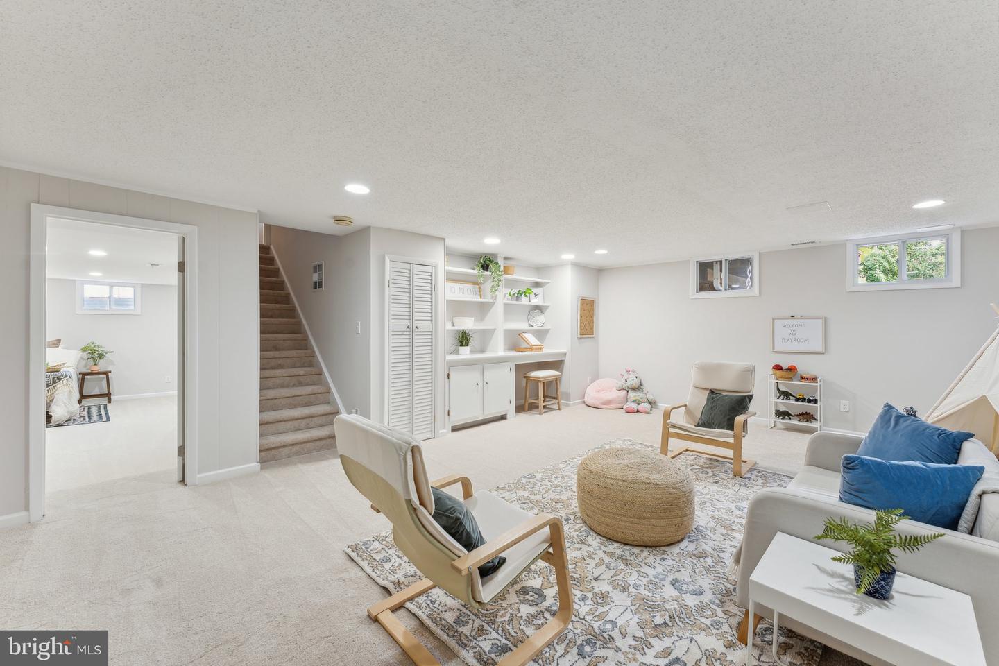 6513 Park View Ct