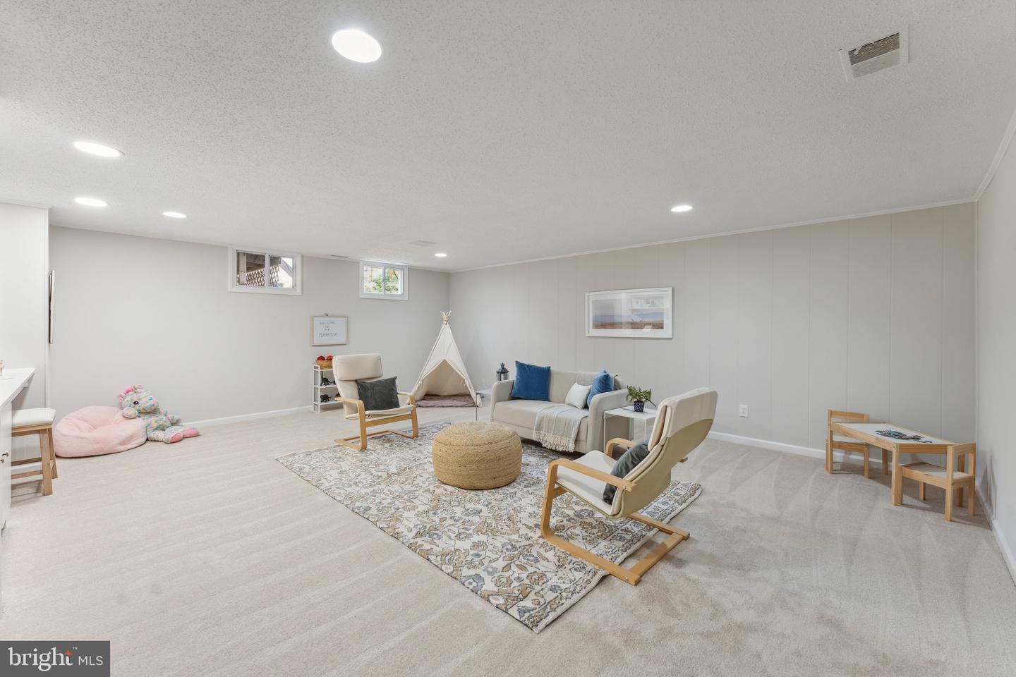 6513 Park View Ct