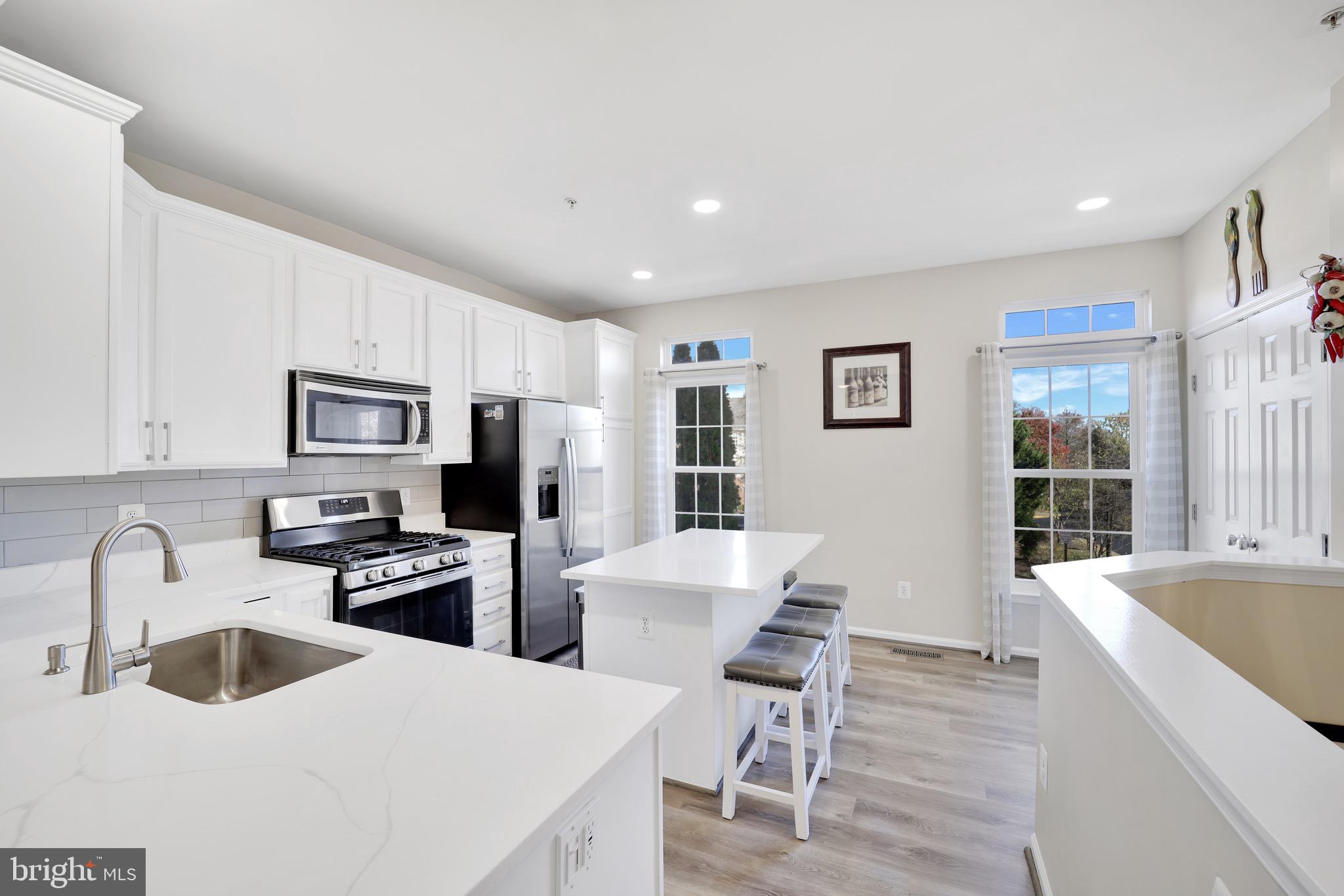 2981 HUNTINGTON GROVE SQ
