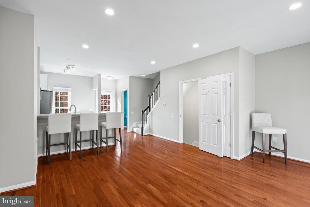 7130 Westfield Ct