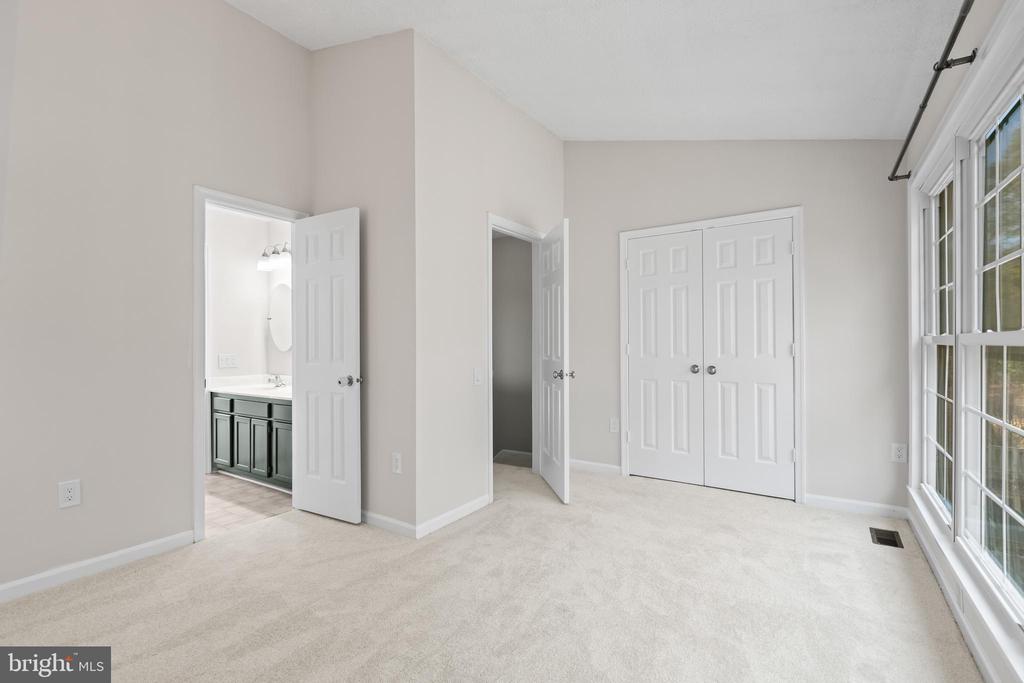 7130 Westfield Ct