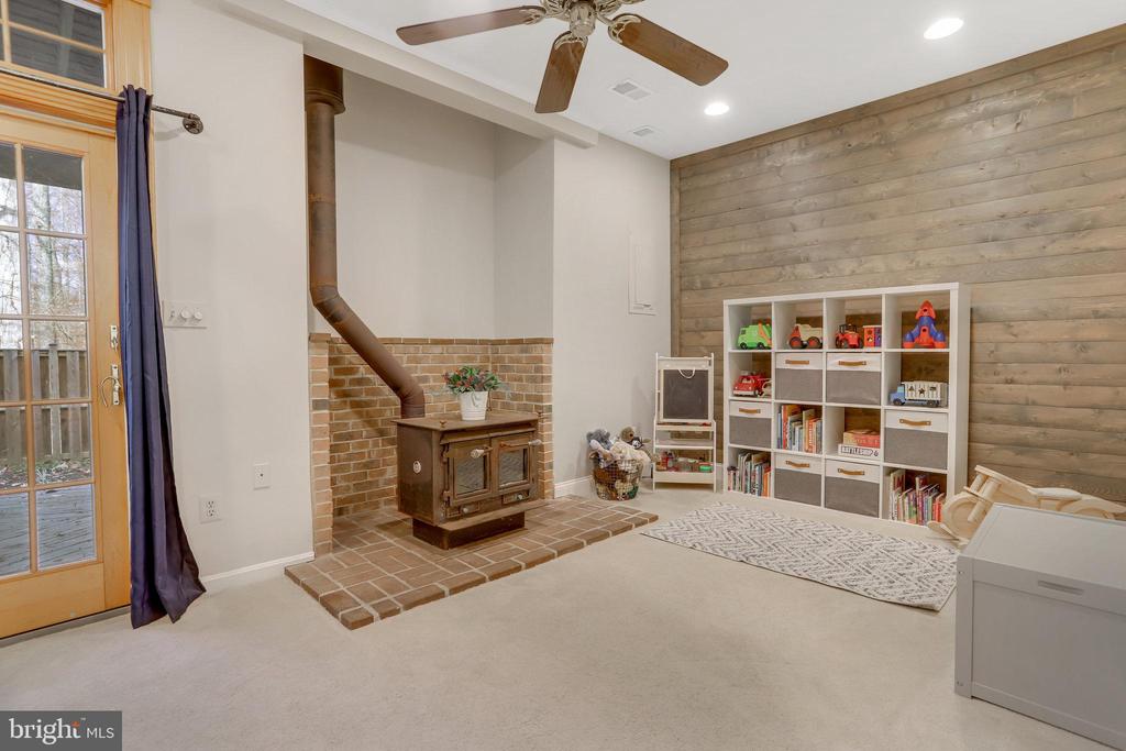 6111 Sweet Maple Ct