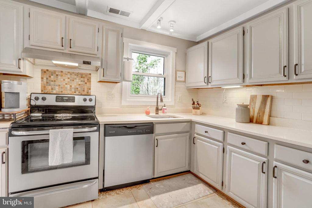 6111 Sweet Maple Ct