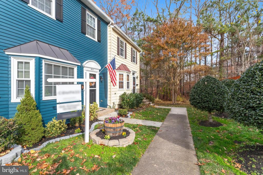 6111 Sweet Maple Ct