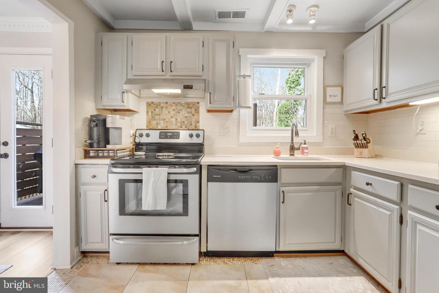 6111 Sweet Maple Ct
