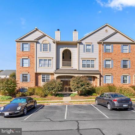 2822 EMMA LEE ST #102