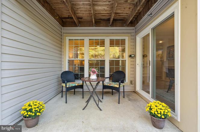 2822 EMMA LEE ST #102