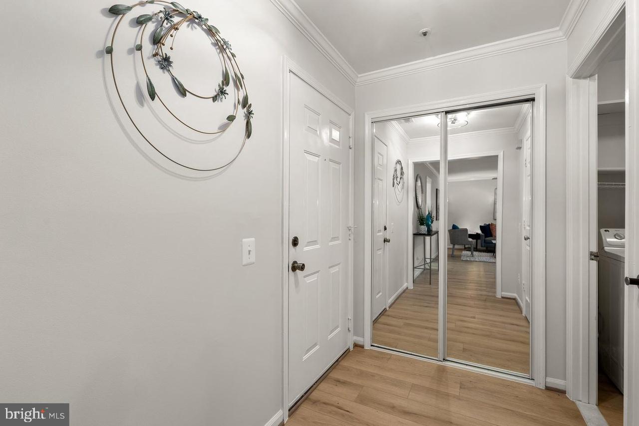 2822 EMMA LEE ST #102