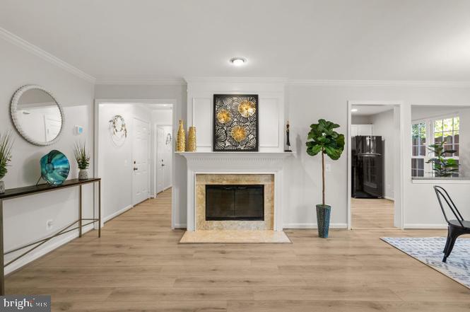 2822 EMMA LEE ST #102