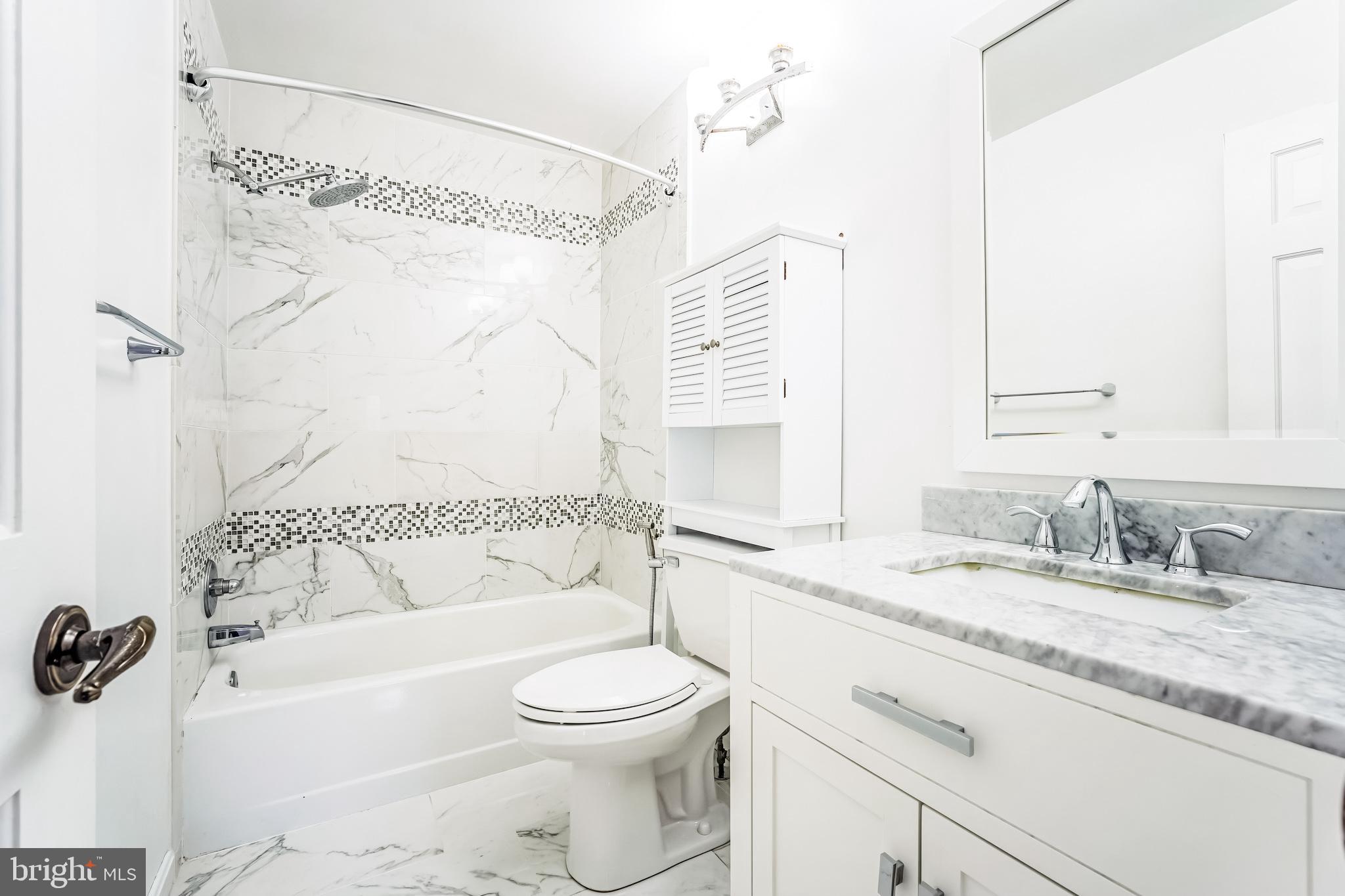 7829 MOUNT WOODLEY PL