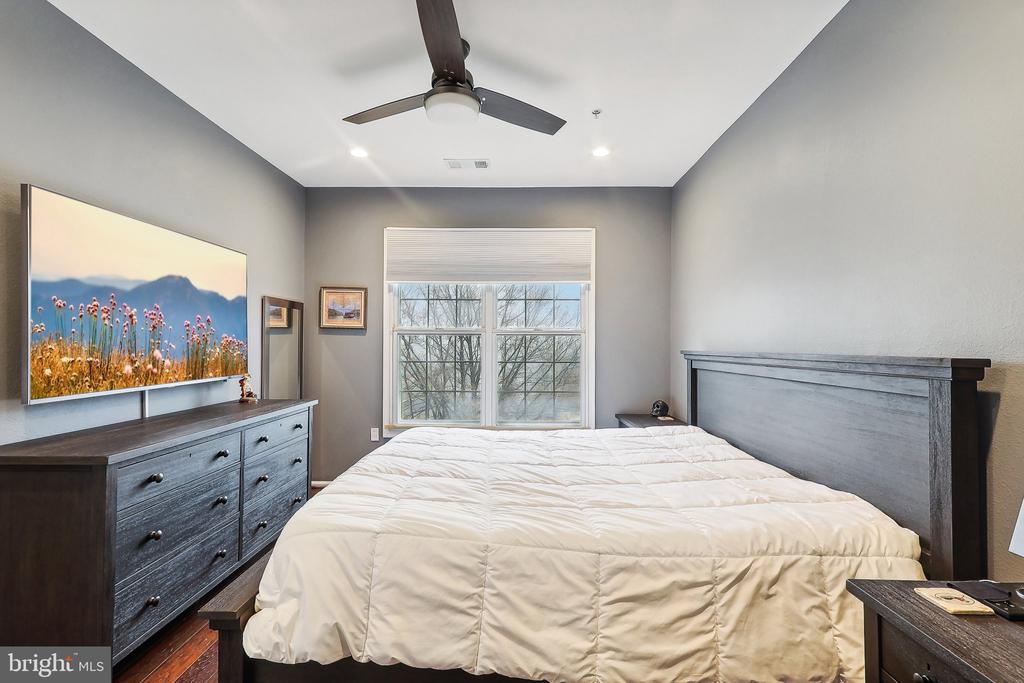 3009 NICOSH CIRCLE 4410