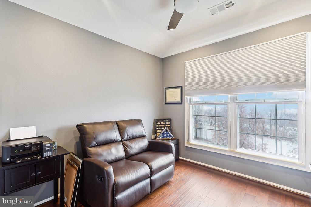 3009 NICOSH CIRCLE 4410