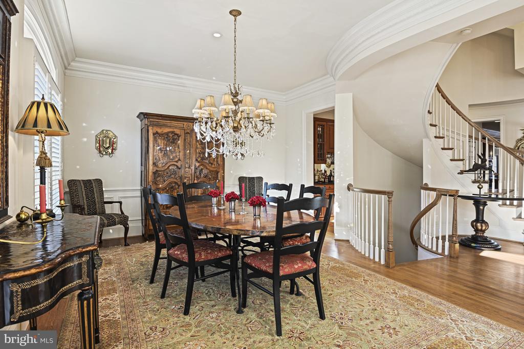 7218 Farm Meadow Ct