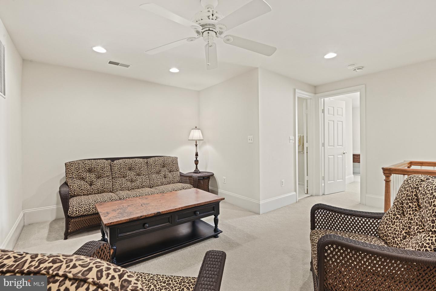 7218 Farm Meadow Ct