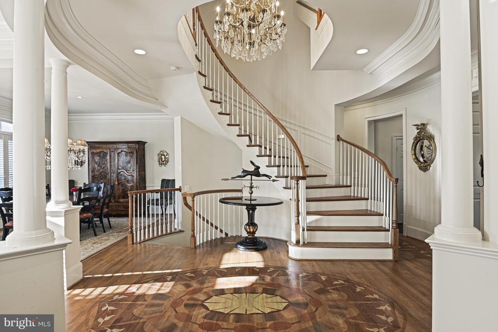 7218 Farm Meadow Ct