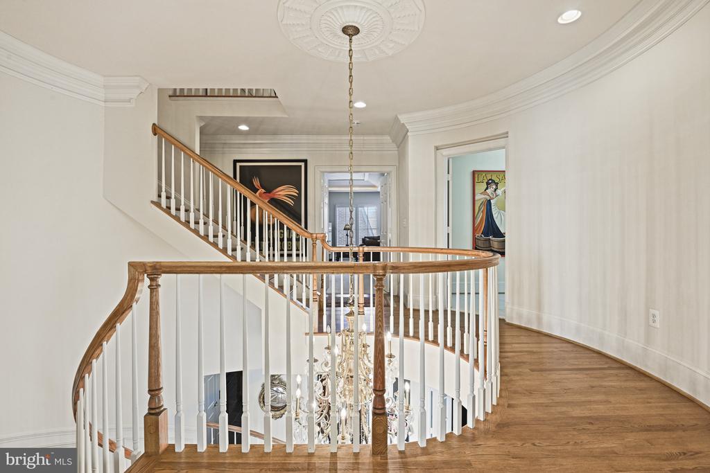 7218 Farm Meadow Ct