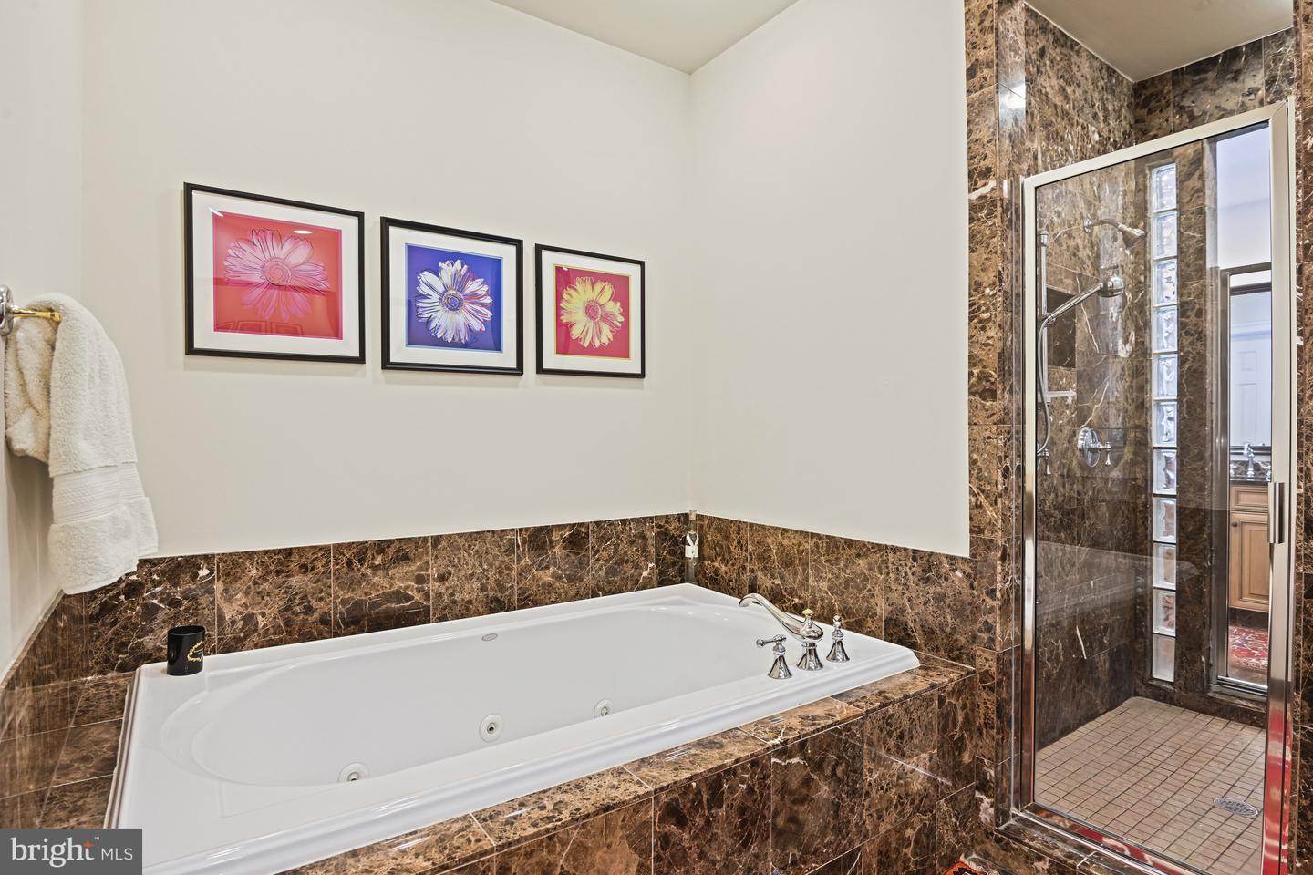 7218 Farm Meadow Ct