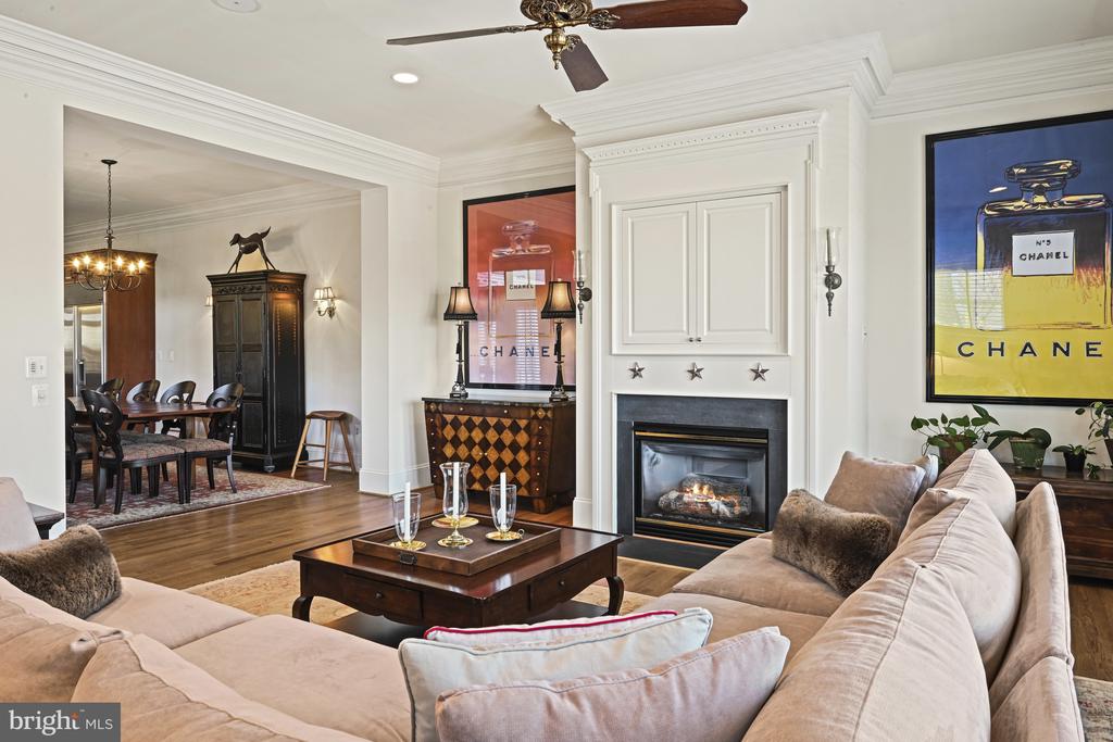 7218 Farm Meadow Ct
