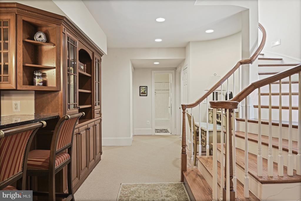 7218 Farm Meadow Ct
